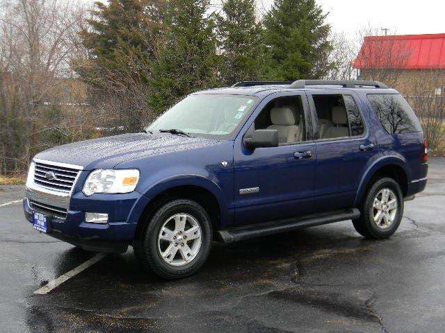 2007 Ford Explorer XLT 4dr SUV 4WD V8